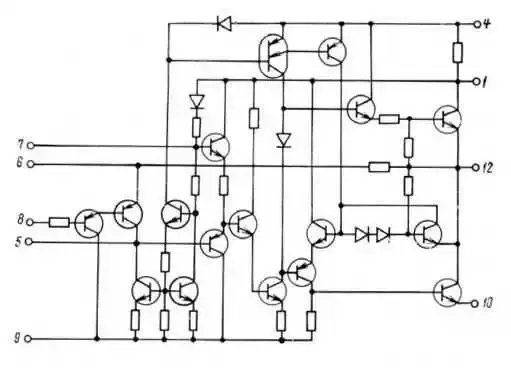 Circuito interno del K174YH7.webp Circuito interno del K174YH7.webp